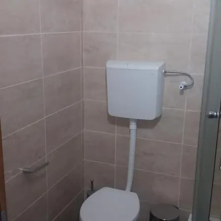 Πανσιόν Restoran Sa Prenocistem