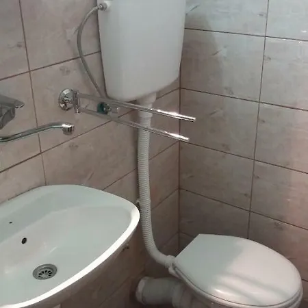 Restoran Sa Prenocistem Zitiste